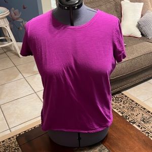 Ladies Tshirt in vibrant Magenta Sz XL Stylus